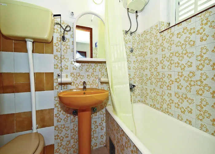 Halilovi - Two Bedroom 3 *